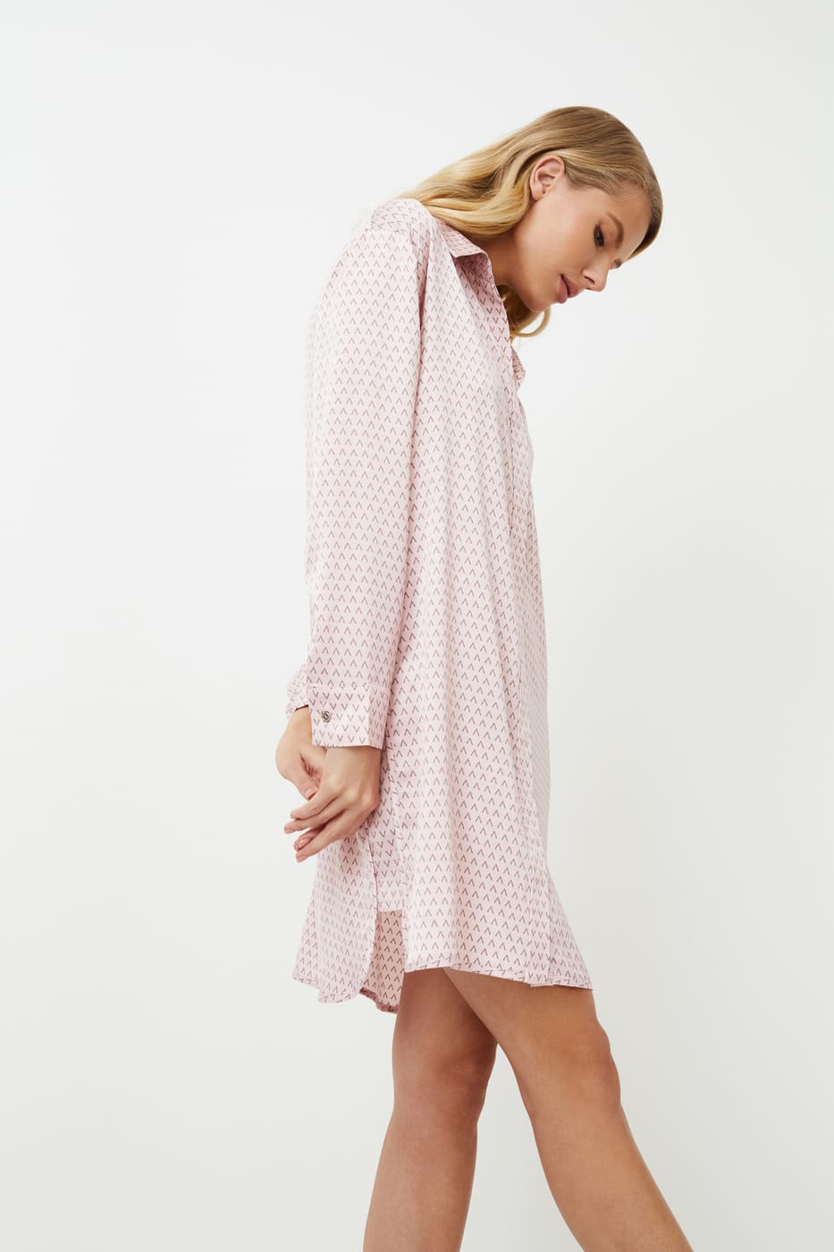 Aurelia-nightdress-closeup