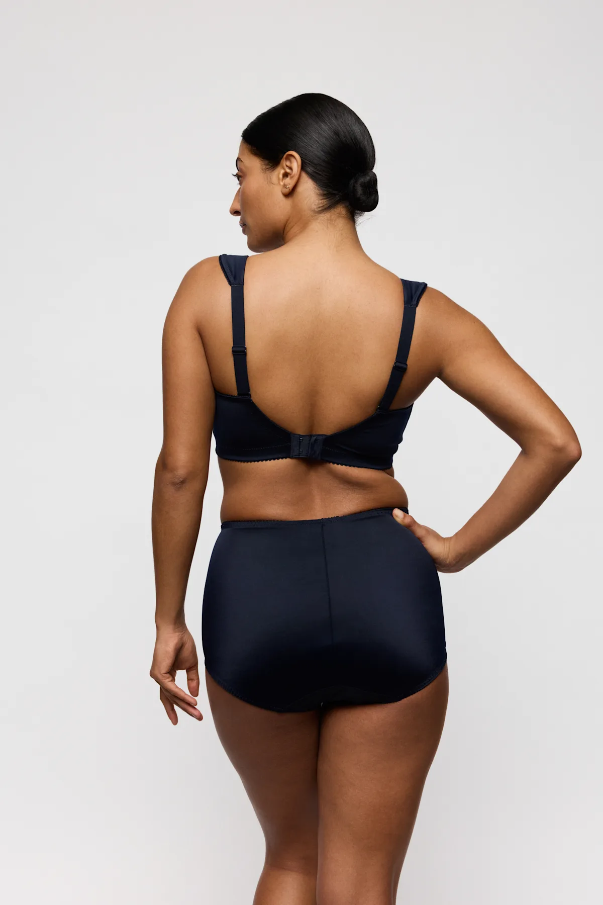 eservices_primadonna-lingerie-soft_bracontrol_briefs-salerno-0163537-blue0563534-blue-1084887