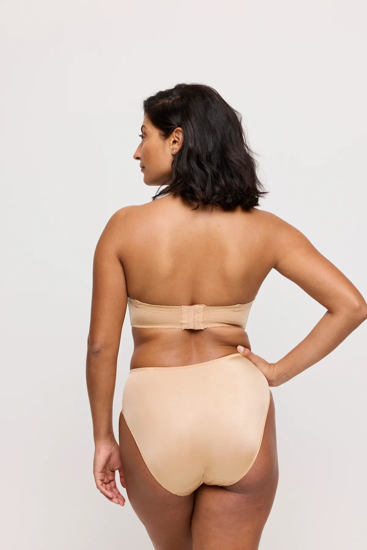 eservices_primadonna-lingerie-strapless_brafull_briefs-satin-0161331-skin0561331-skin-334242