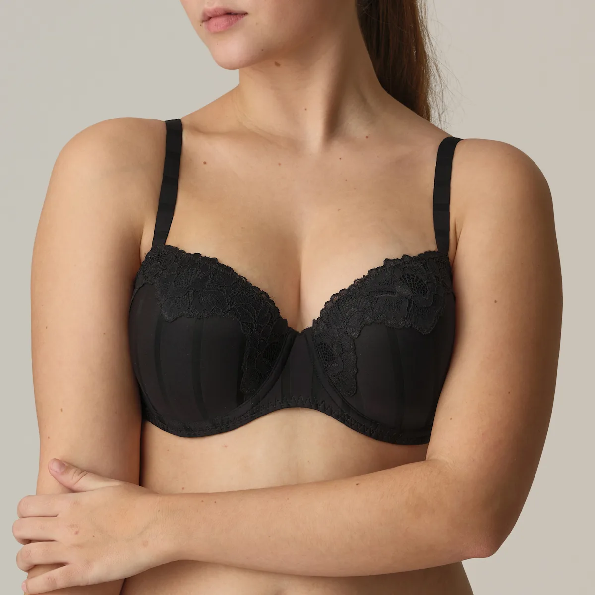 eservices_primadonna_twist-lingerie-balcony_bra-maldives-0242342-black-93082