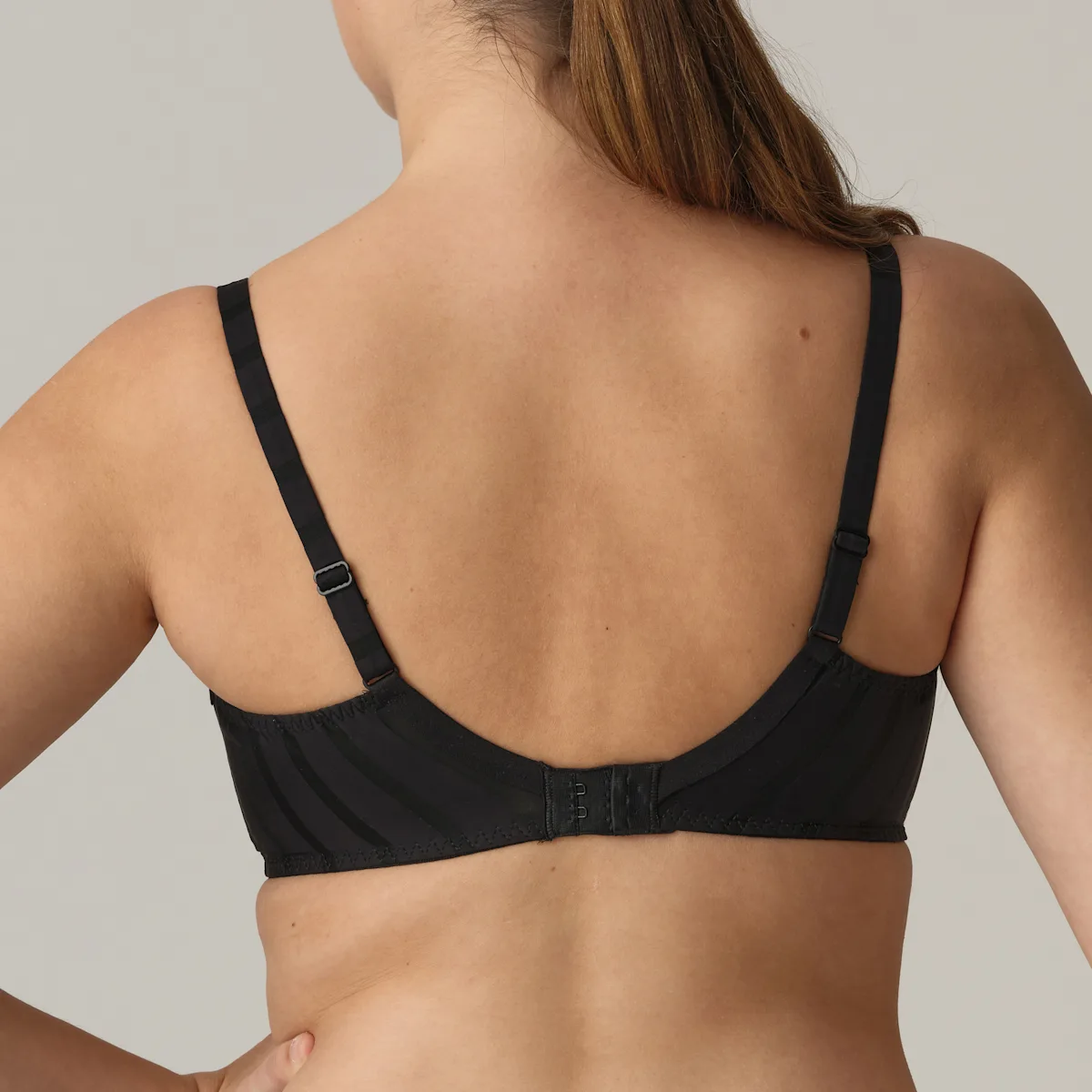 eservices_primadonna_twist-lingerie-balcony_bra-maldives-0242342-black-93084