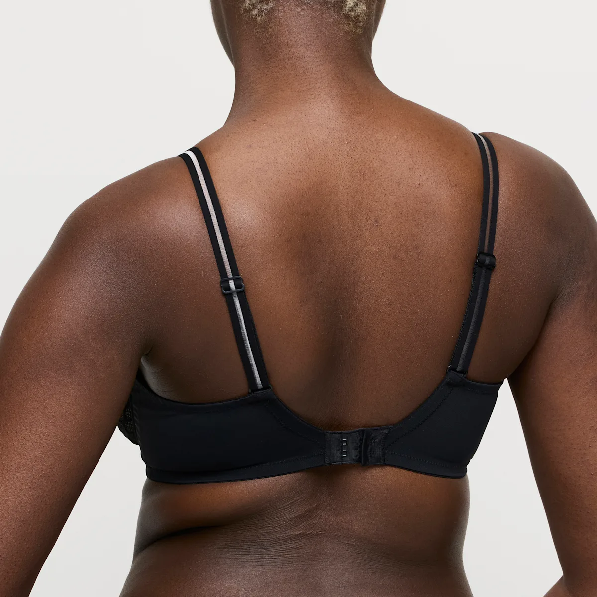 eservices_primadonna_twist-lingerie-underwired_bra-nako-0142490-black-327532