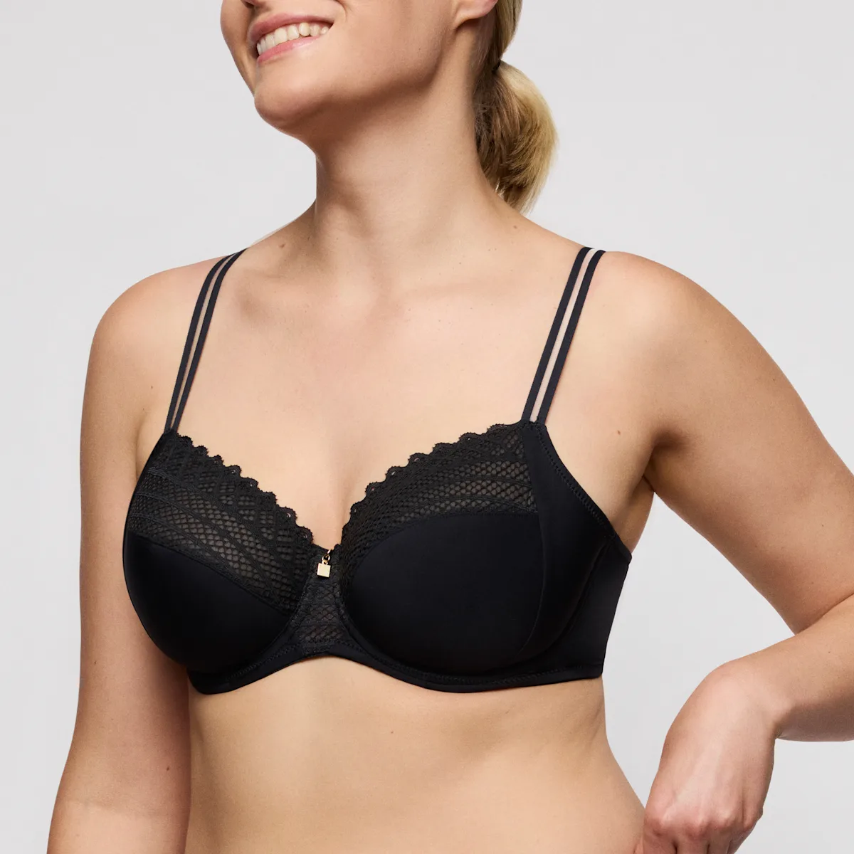 eservices_primadonna_twist-lingerie-underwired_bra-twist_side-0142570-black-1085275