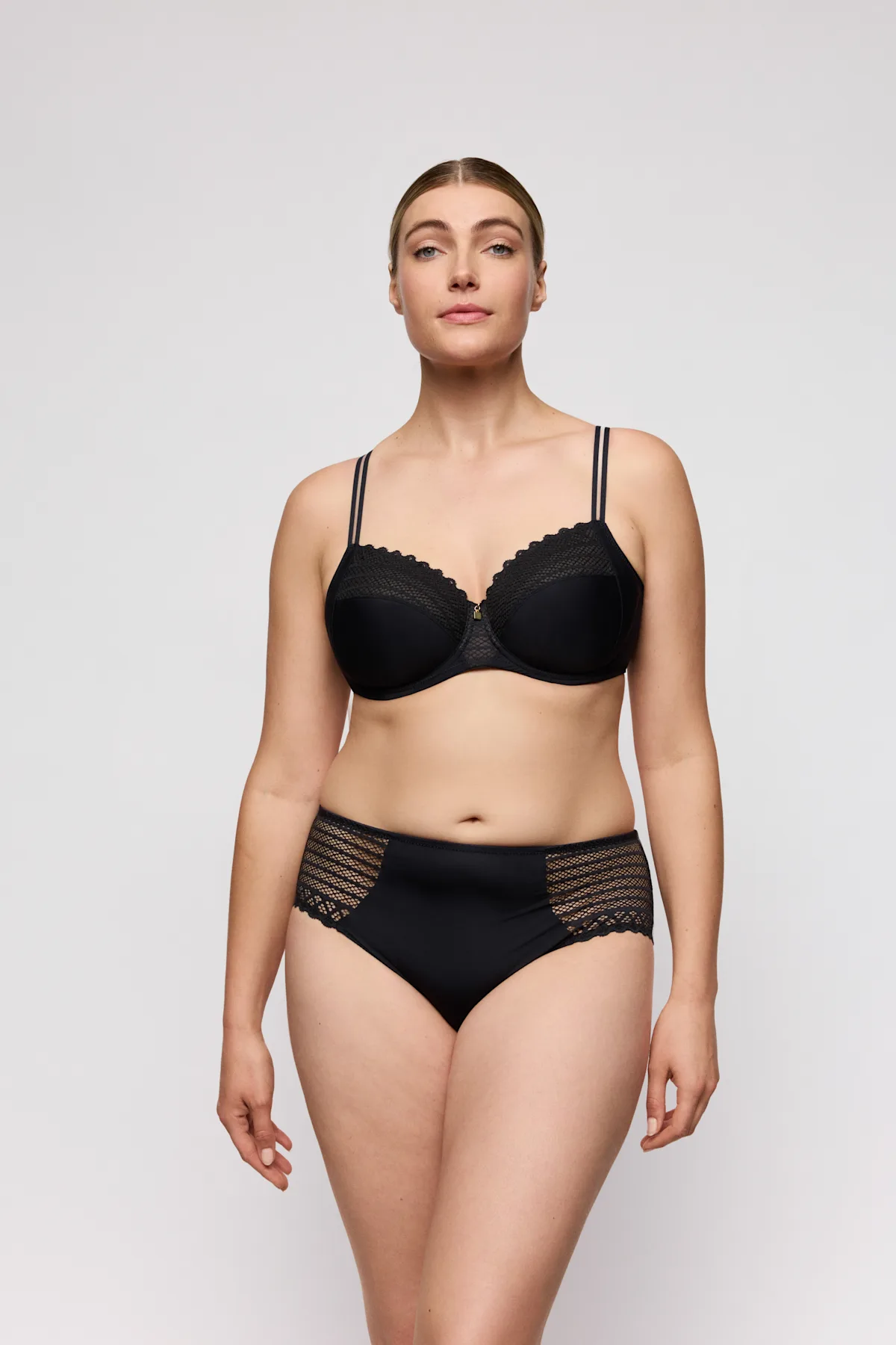 eservices_primadonna_twist-lingerie-underwired_brafull_briefs-twist_side-0142570-black0542571-black-1084906