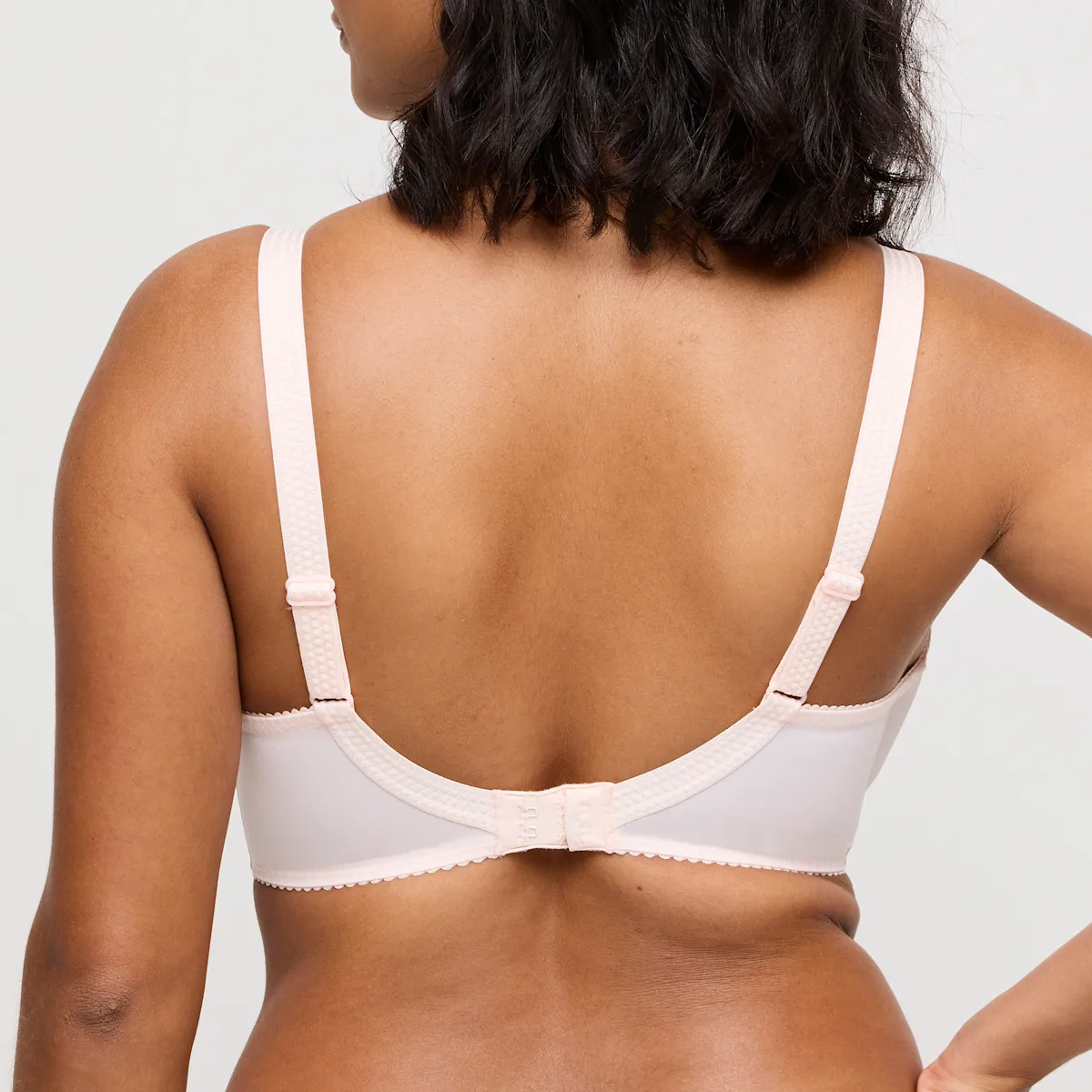 eservices_primadonna-lingerie-balcony_bra-montara-0163384-pink-334569