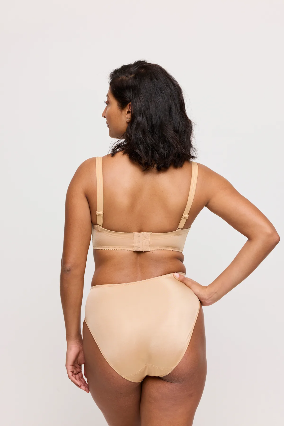 eservices_primadonna-lingerie-strapless_brafull_briefs-satin-0161331-skin0561331-skin-334241 (1)