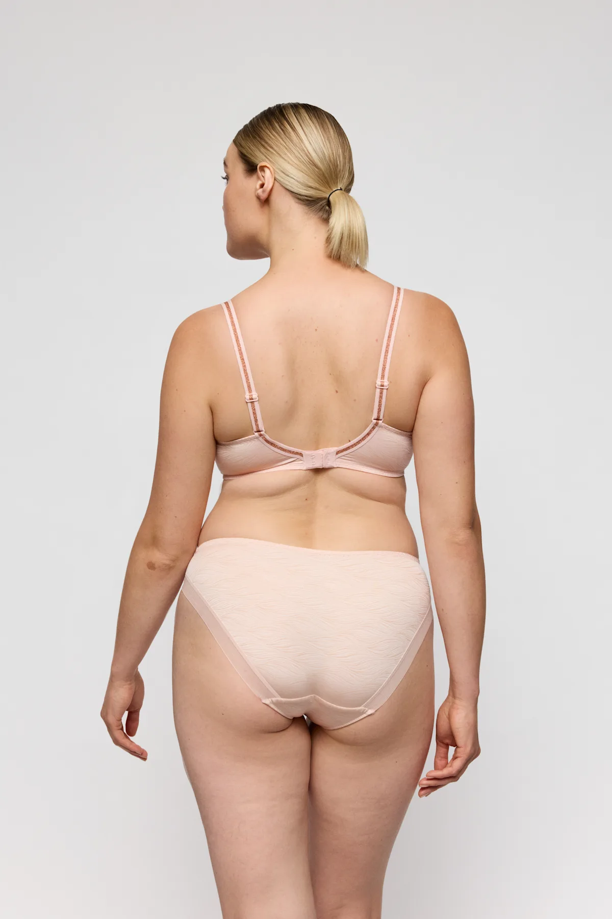 eservices_primadonna_twist-lingerie-padded_brabriefs-briana-0242520-pink0542520-pink-1084485