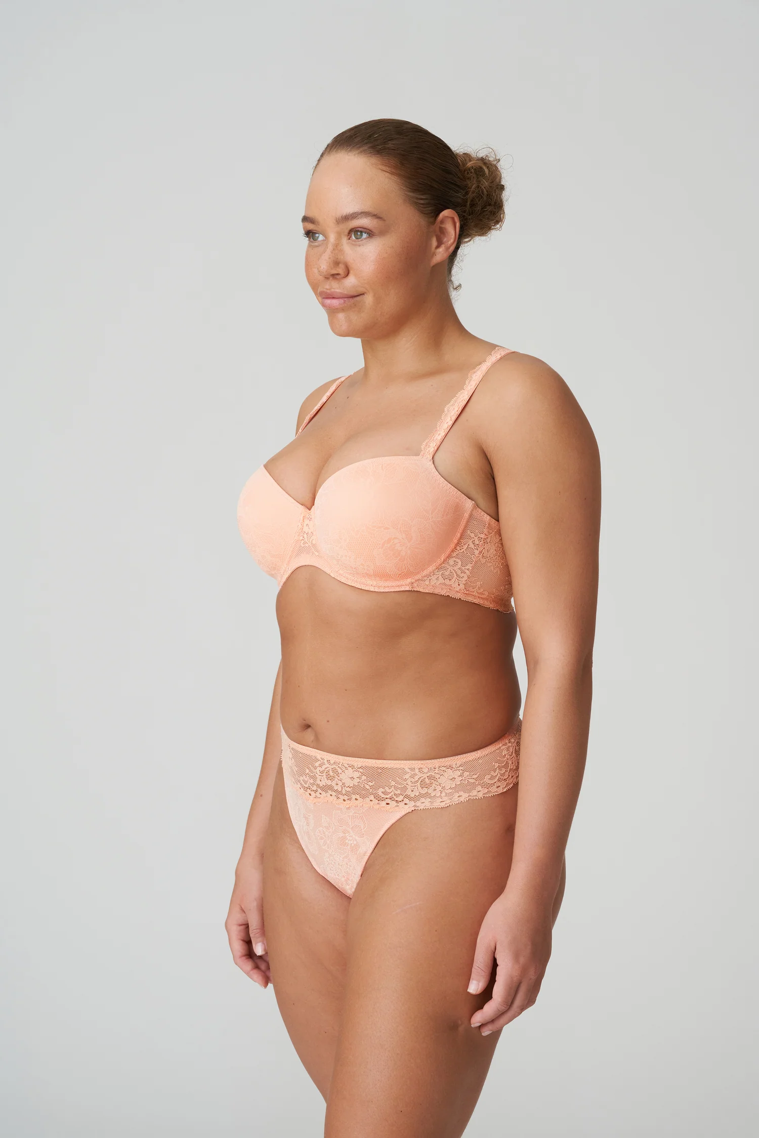 eservices_primadonna_twist-lingerie-balcony_bra-playa_amor-0242382-pink-2_3580644