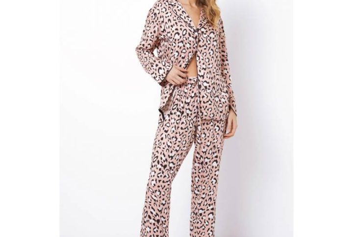 aruelle-valencia-γυναικεία-πυτζάμα-κουμπωτή-animal-print-pink