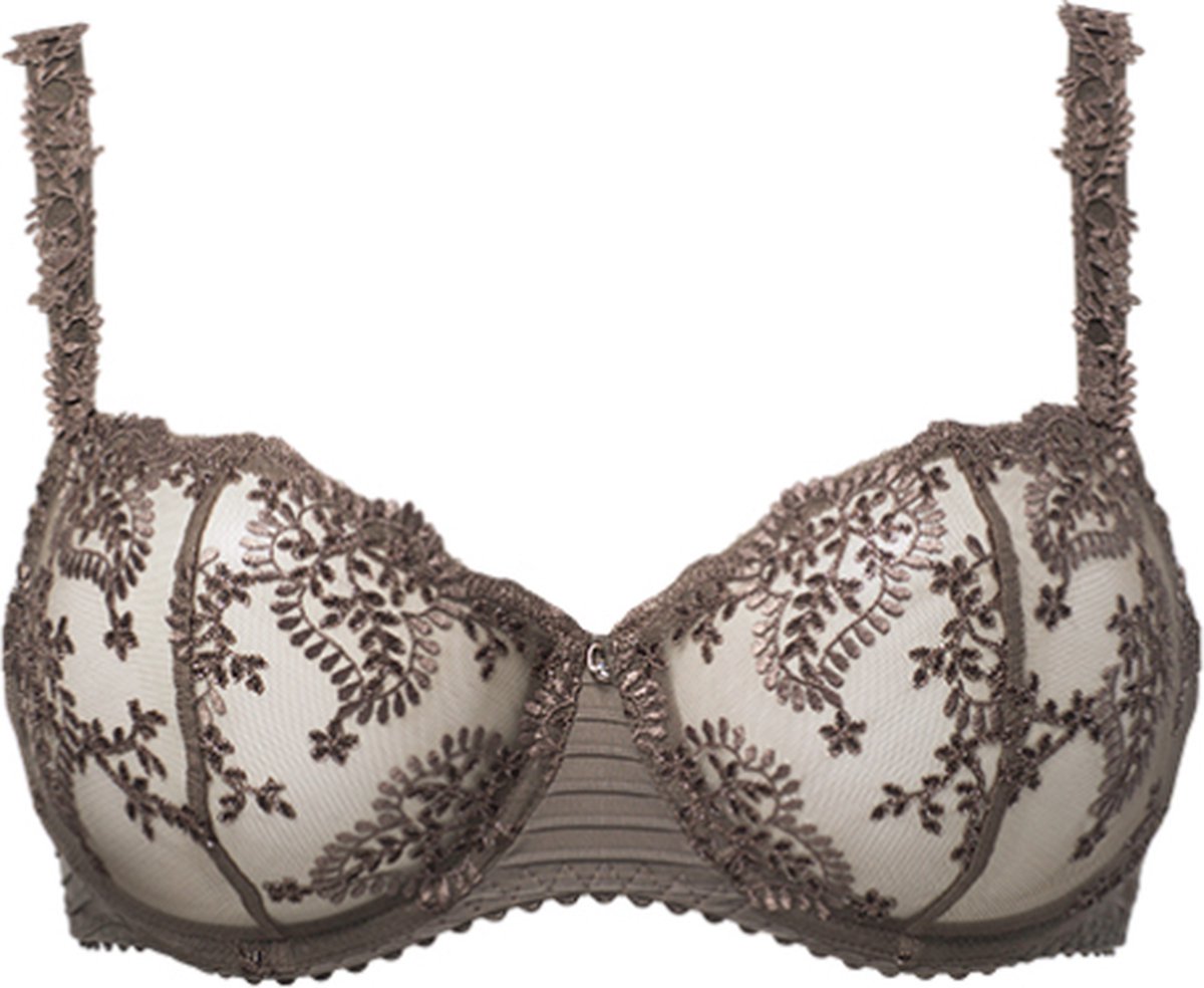elise-elan-419-04