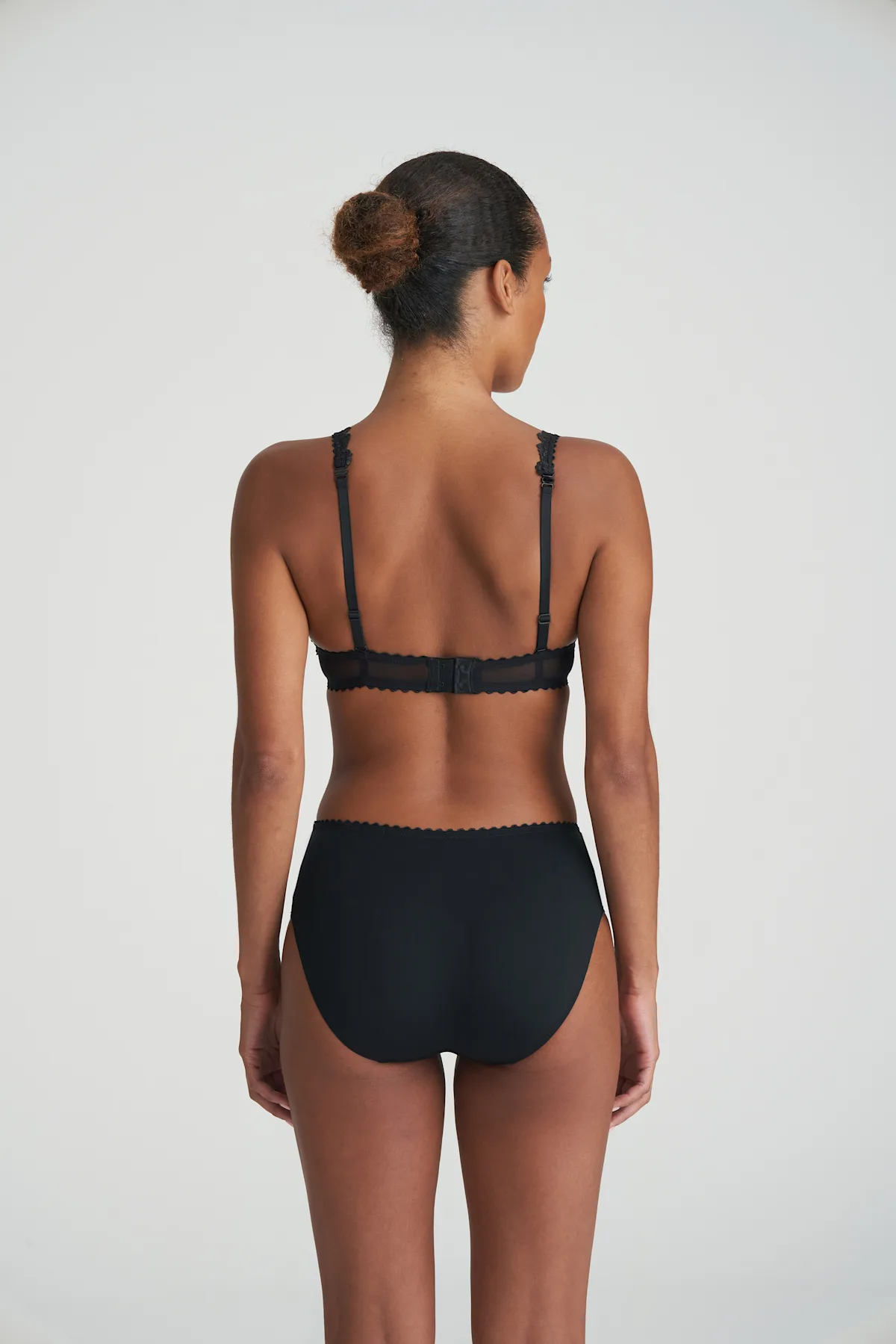 eservices_marie_jo-lingerie-padded_bra-jane-0101336-black-108907