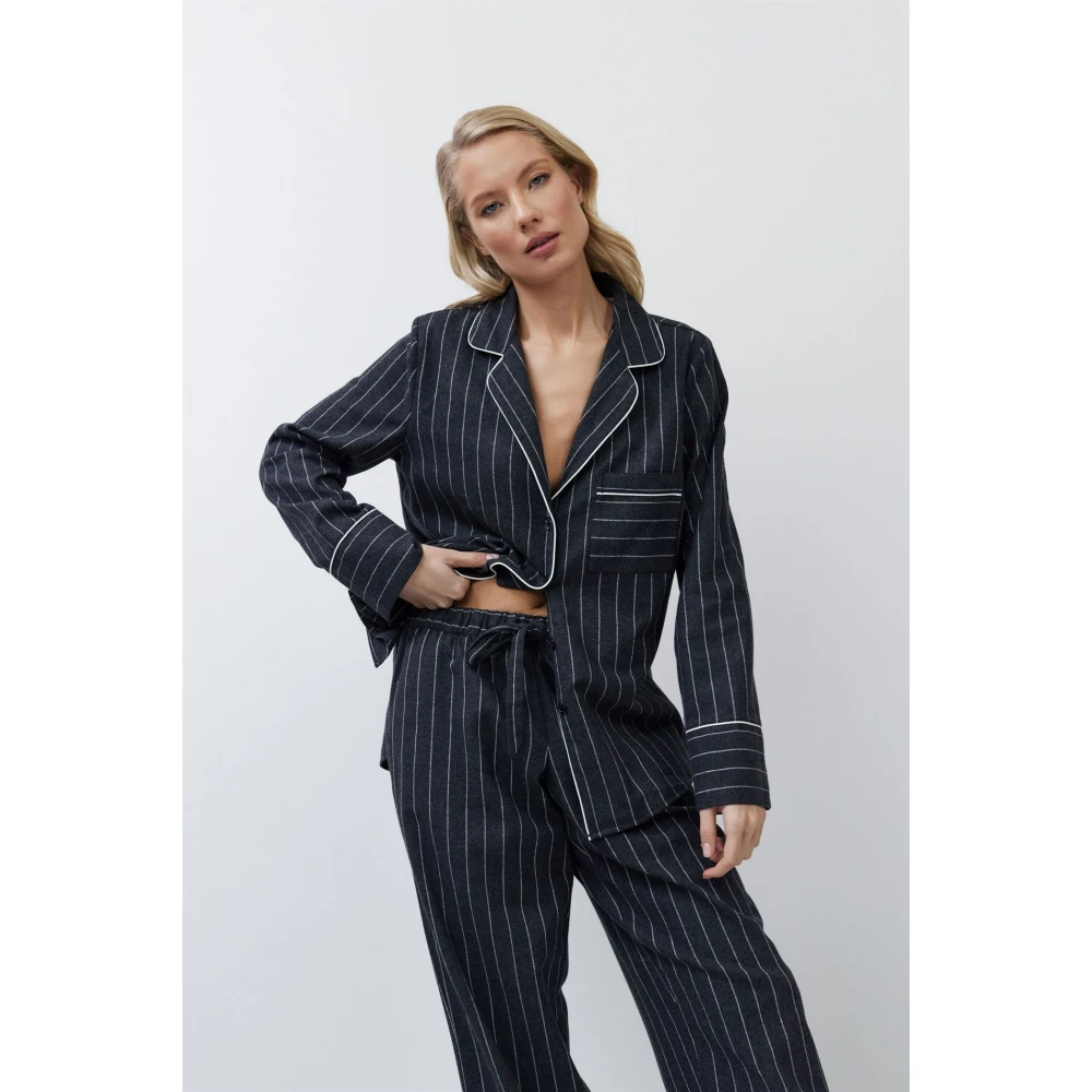 aruelle-Casey-pajama-100%-vamvakeri-mayri-rige-koympia