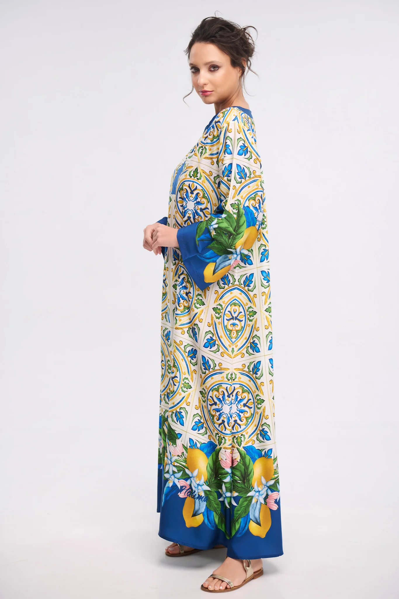 halima225_1024x1024@2x