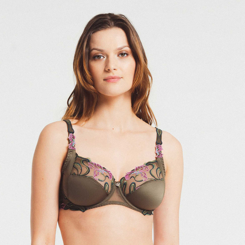 Louisa-Bracq-soytien-Ful-Cup-horta-gia-megalo-stithos-2
