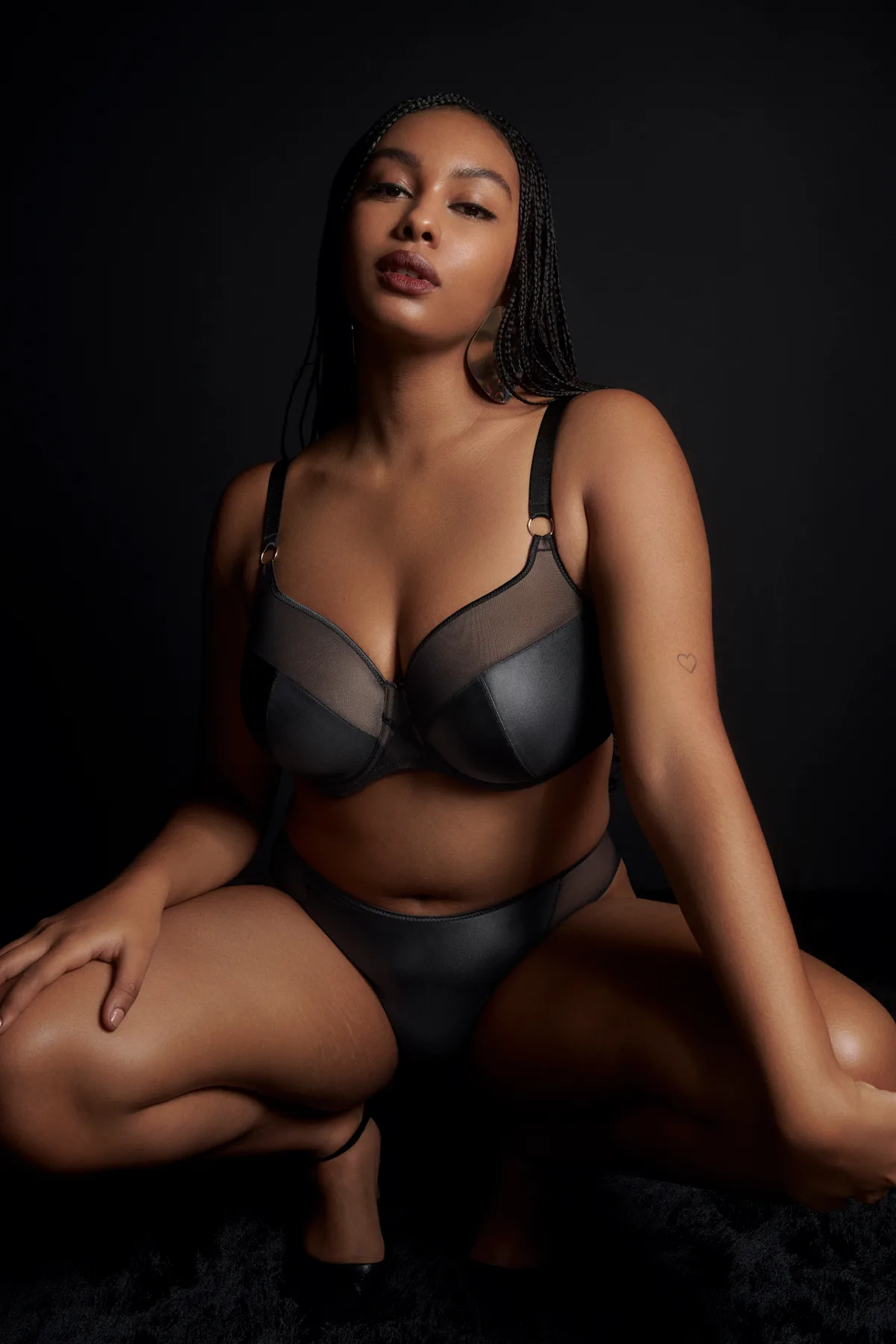eservices_primadonna_twist-lingerie-padded_brathong-zipolite-0242420-black0642420-black-200422