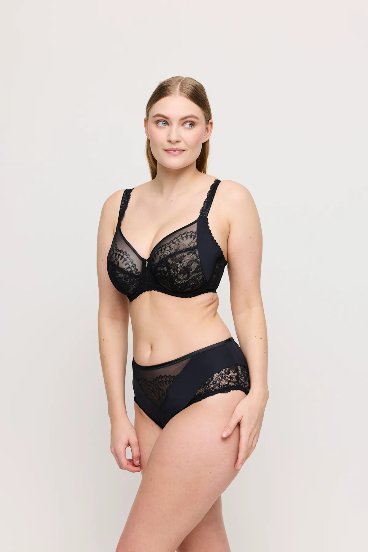 eservices_primadonna-lingerie-underwired_brafull_briefs-shimla-0163580-black0563581-black-333258