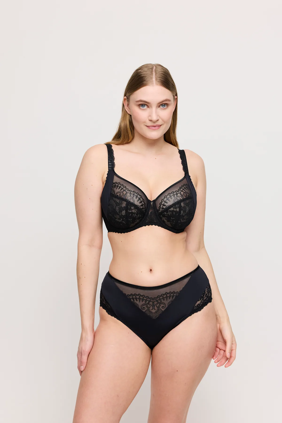 eservices_primadonna-lingerie-underwired_brafull_briefs-shimla-0163580-black0563581-black-333259