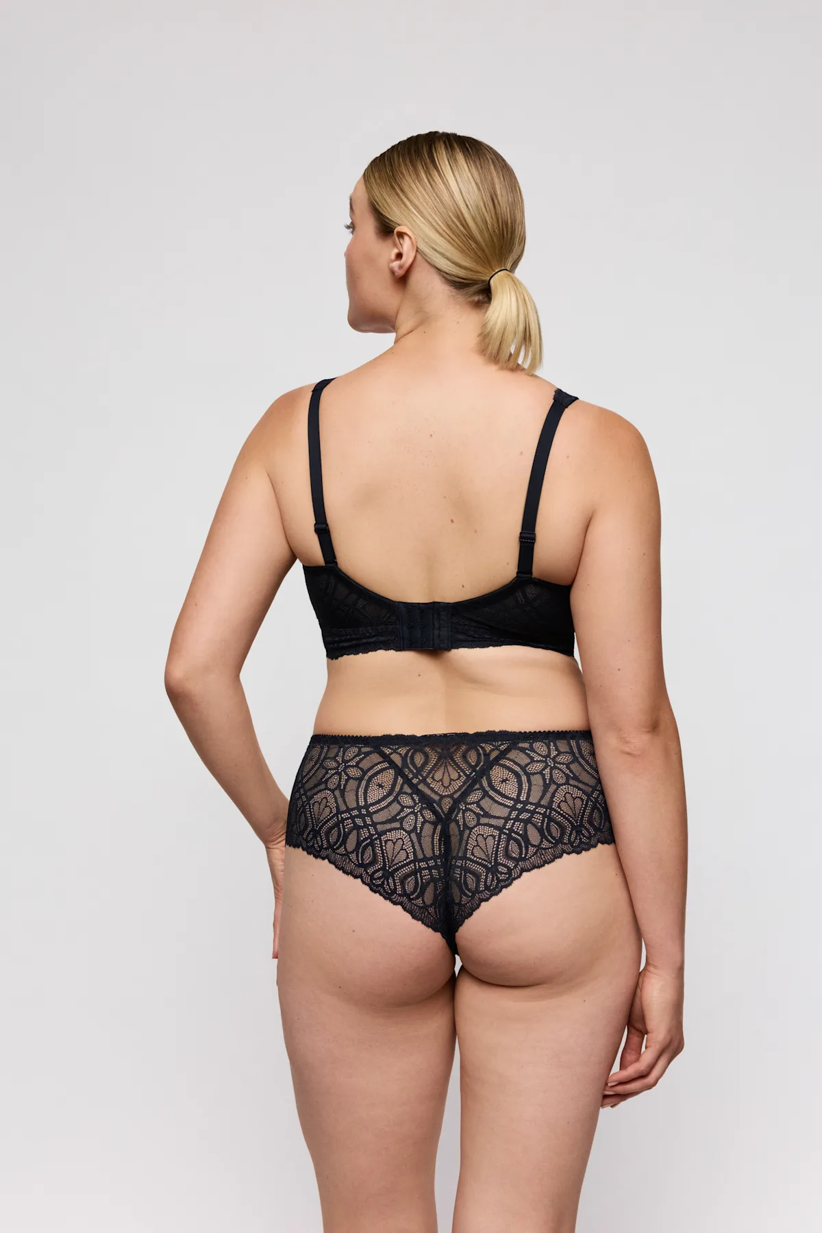 eservices_primadonna-lingerie-bralettethong-salerno-0163536-blue0663531-blue-396977