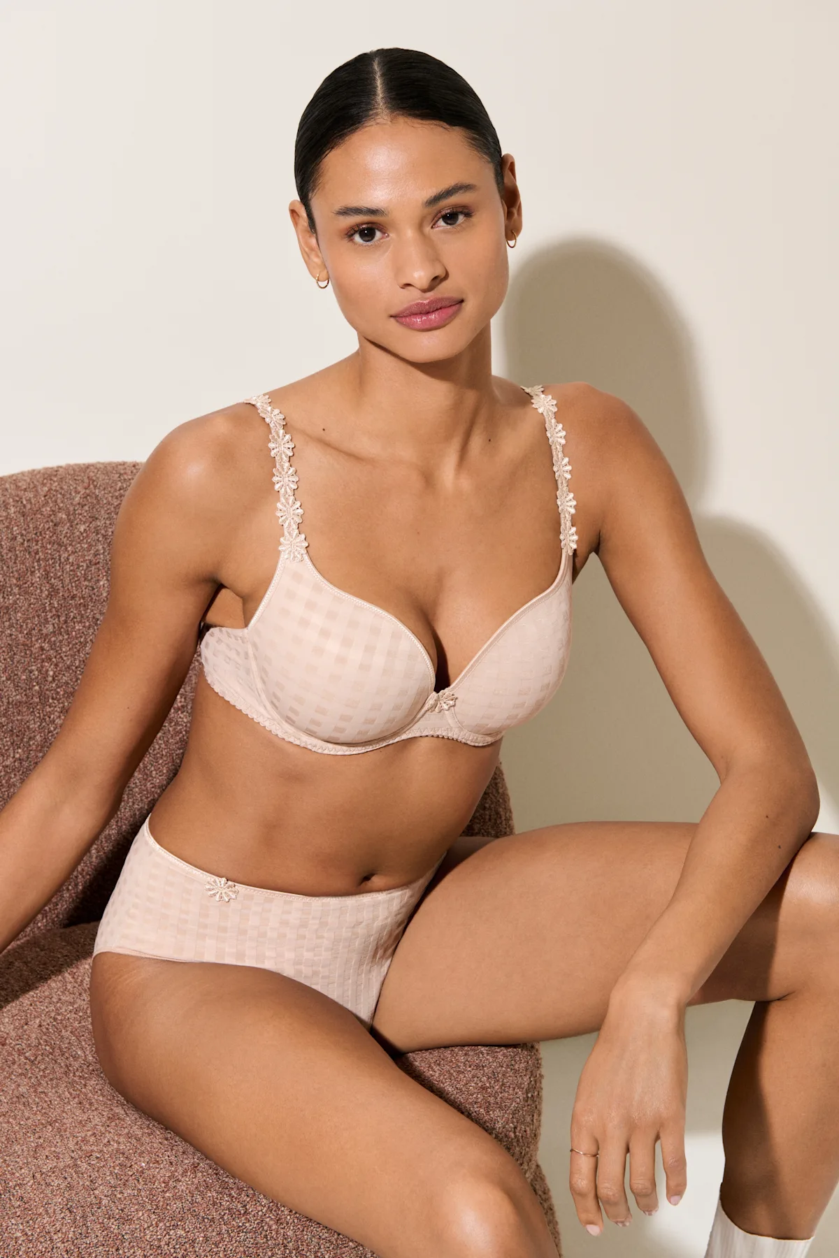 eservices_marie_jo-lingerie-padded_brafull_briefs-avero-0200416-beige0500411-beige-251991